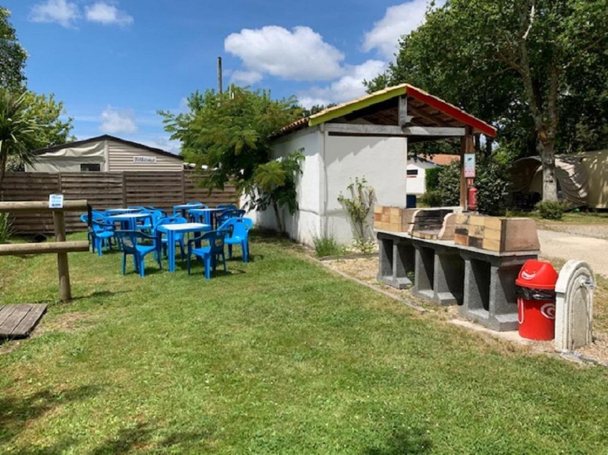 Camping La Chesnays Otel Vendays-Montalivet Dış mekan fotoğraf