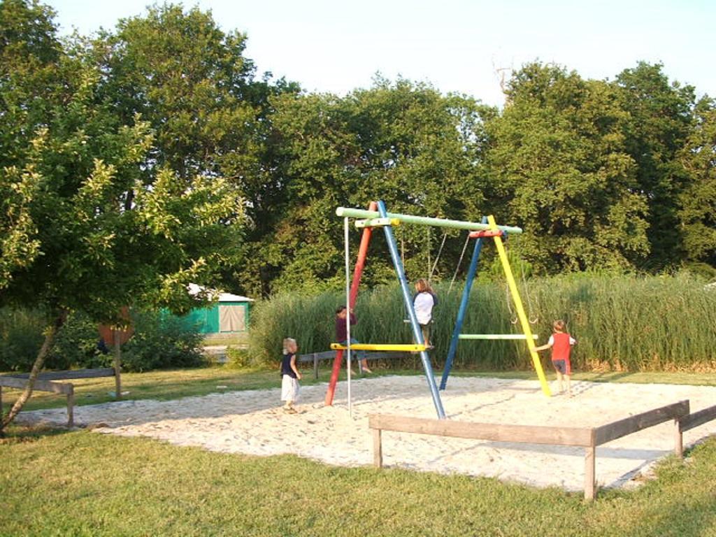 Camping La Chesnays Otel Vendays-Montalivet Dış mekan fotoğraf